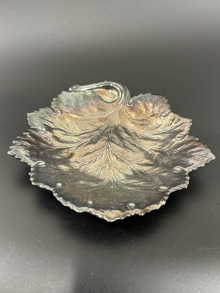 Vintage Reed & Barton Silver-Plated Leaf Dish Shallow – Pattern 140