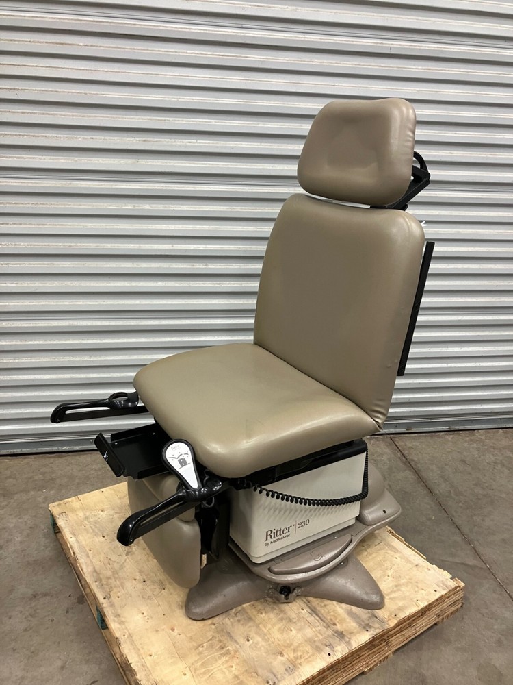Midmark 230-003 Procedure Chair