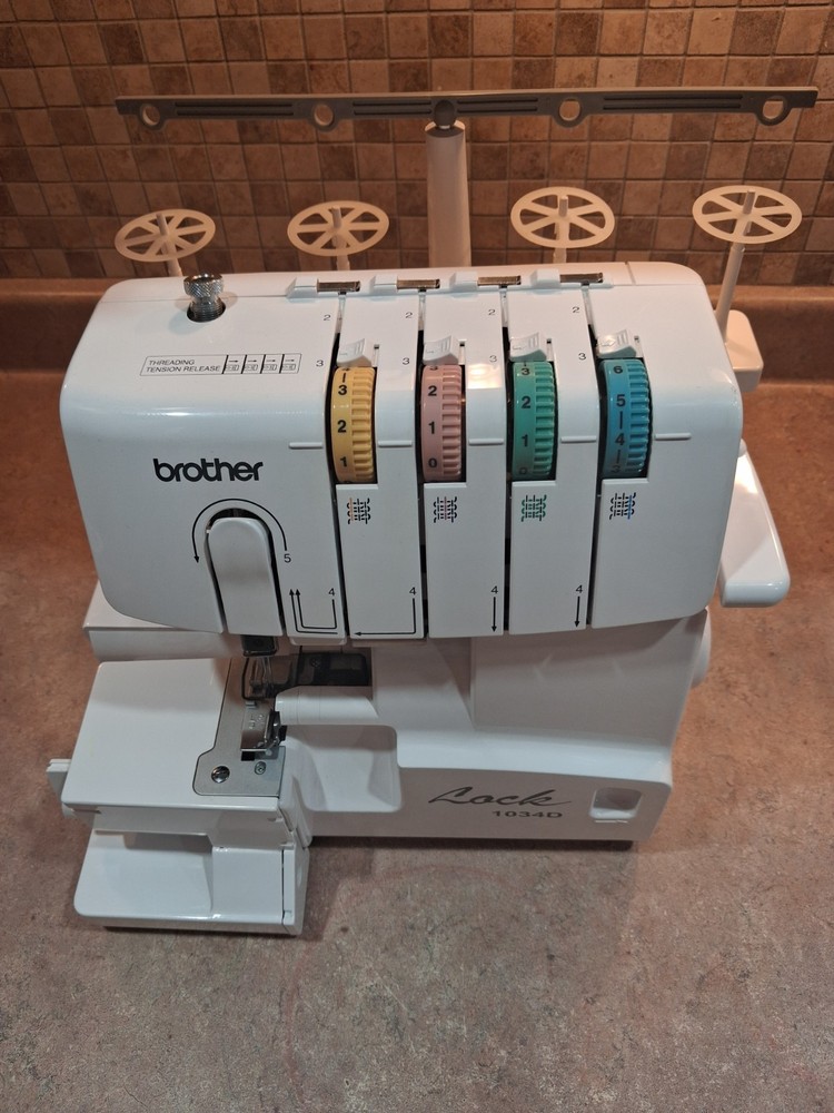 Brother Lock 1034D Serger Sewing Machine 3/4 Thread Capability