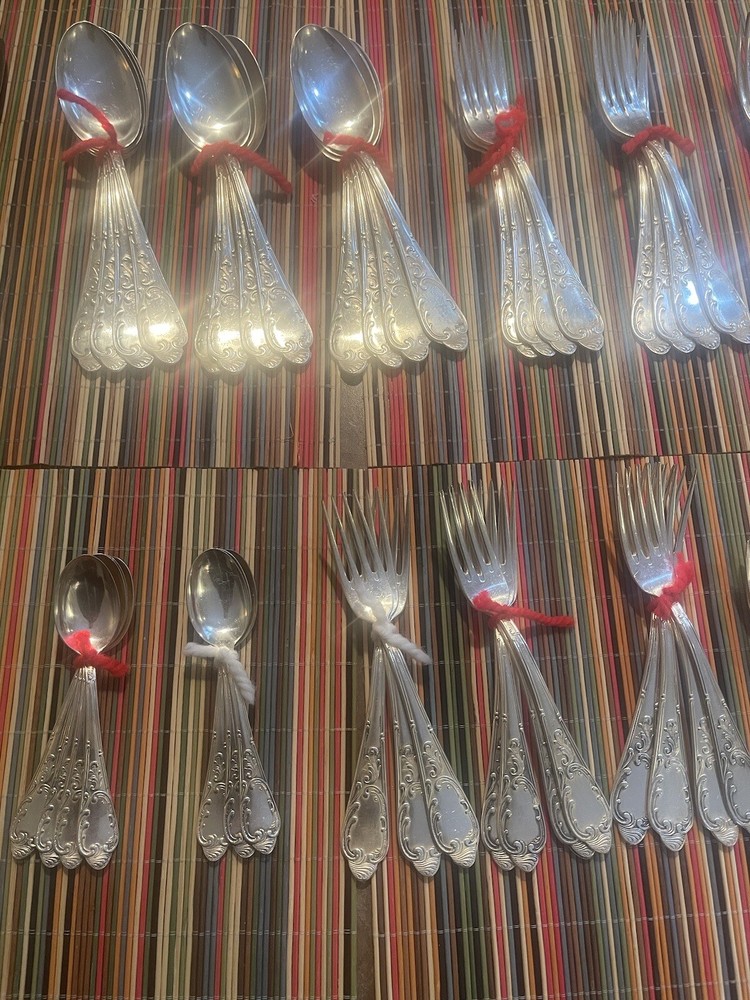 Fritz Voos ROSTFREI SOLINGEN 78 PC Silverplate Flatware