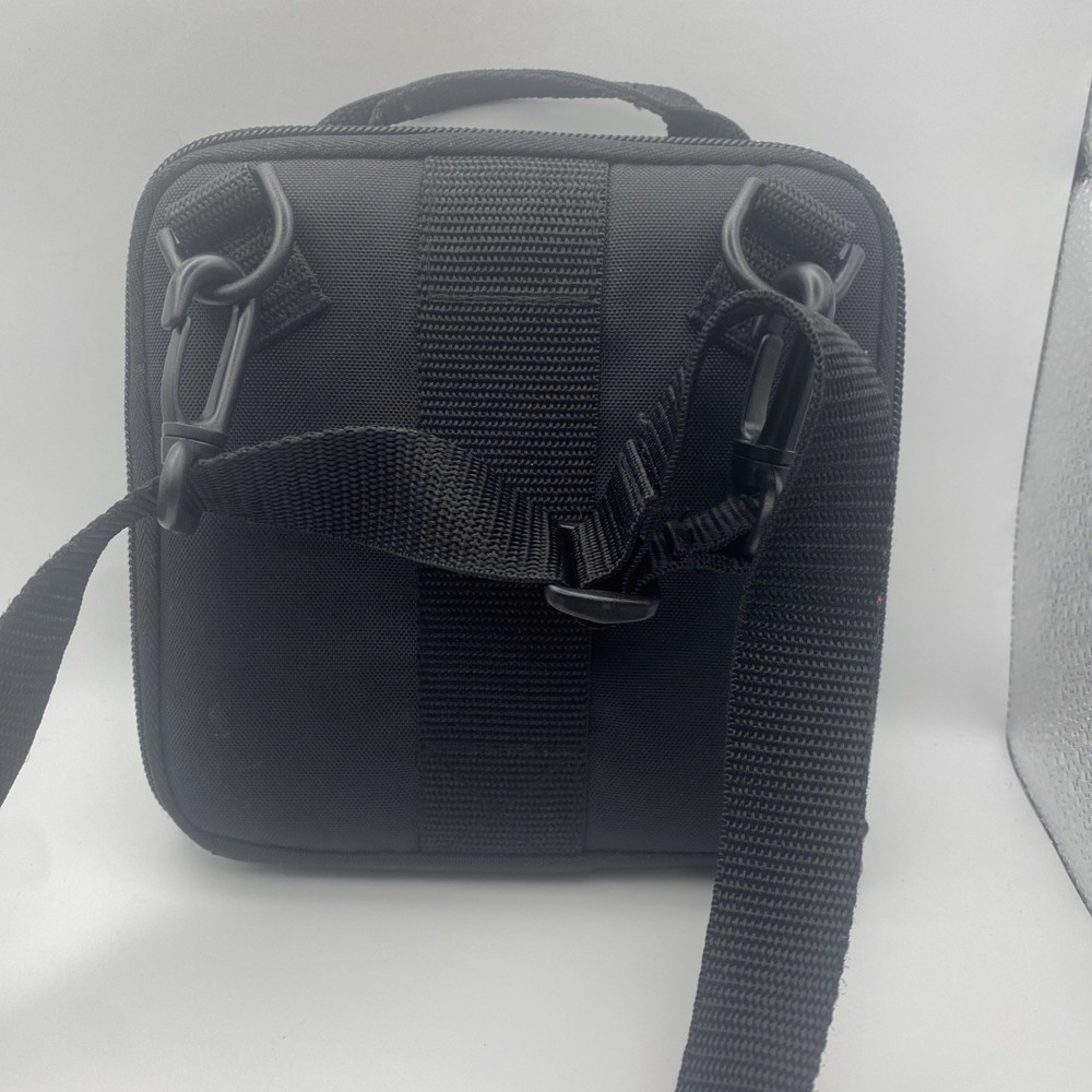 Case Logic CD Case Black Nylon Carrying Case w/Handle And Strap