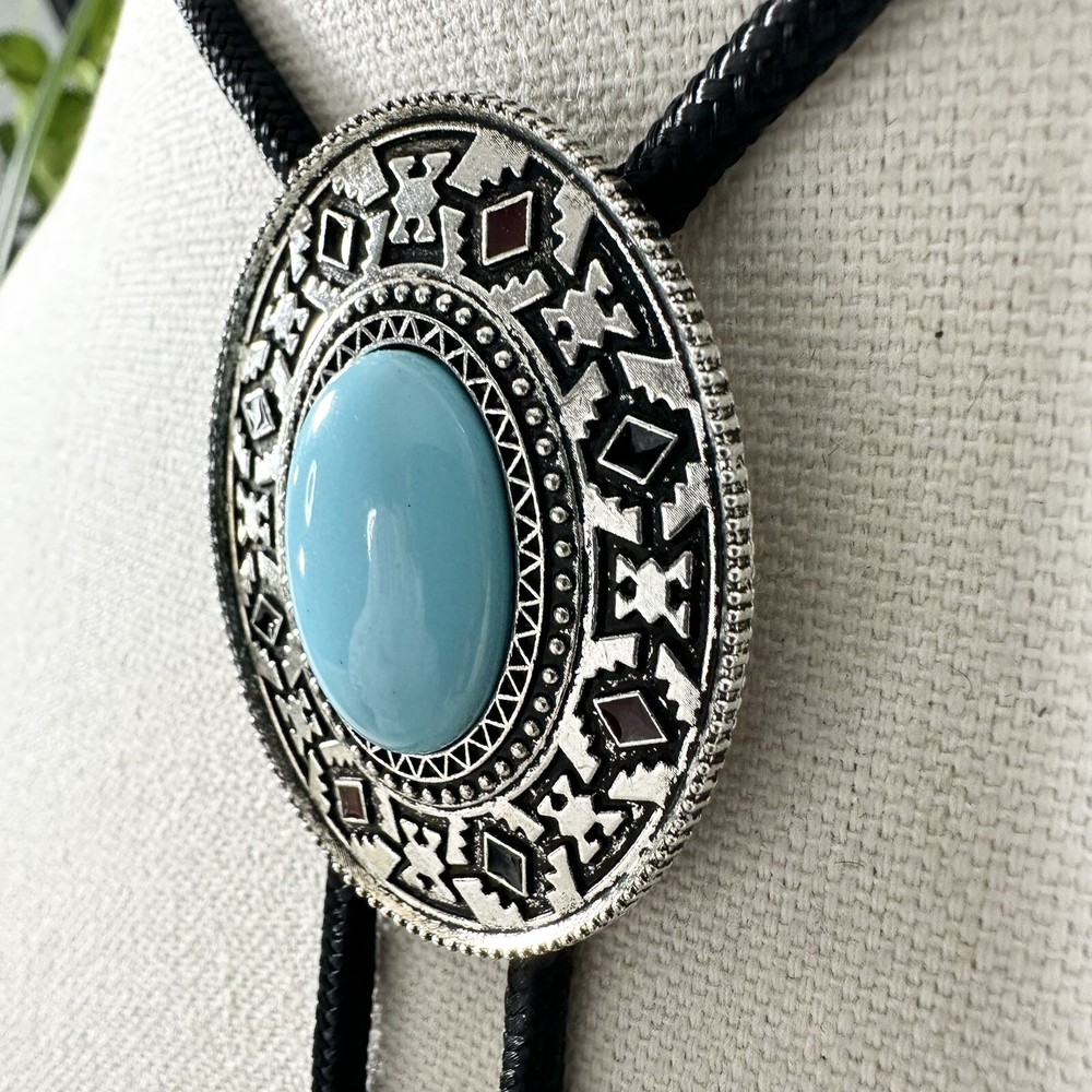 Western Turquoise Silver Tone Bolo Tie