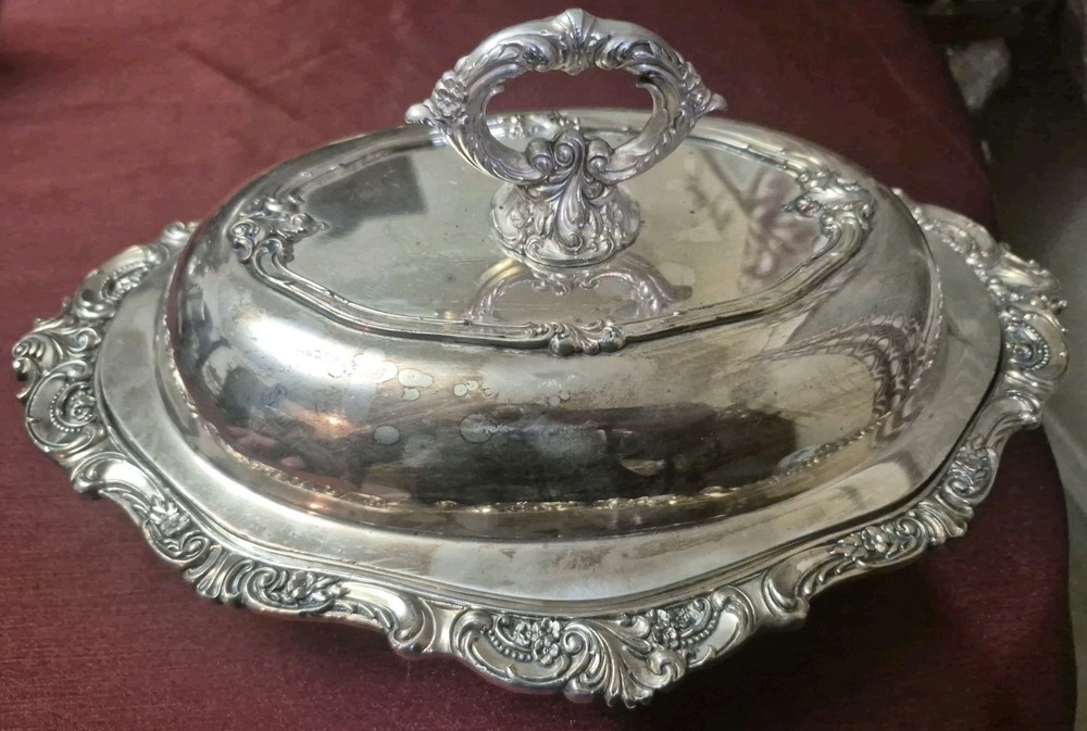 Baroque By Wallace Silver Plate Covered Vegetable Dish