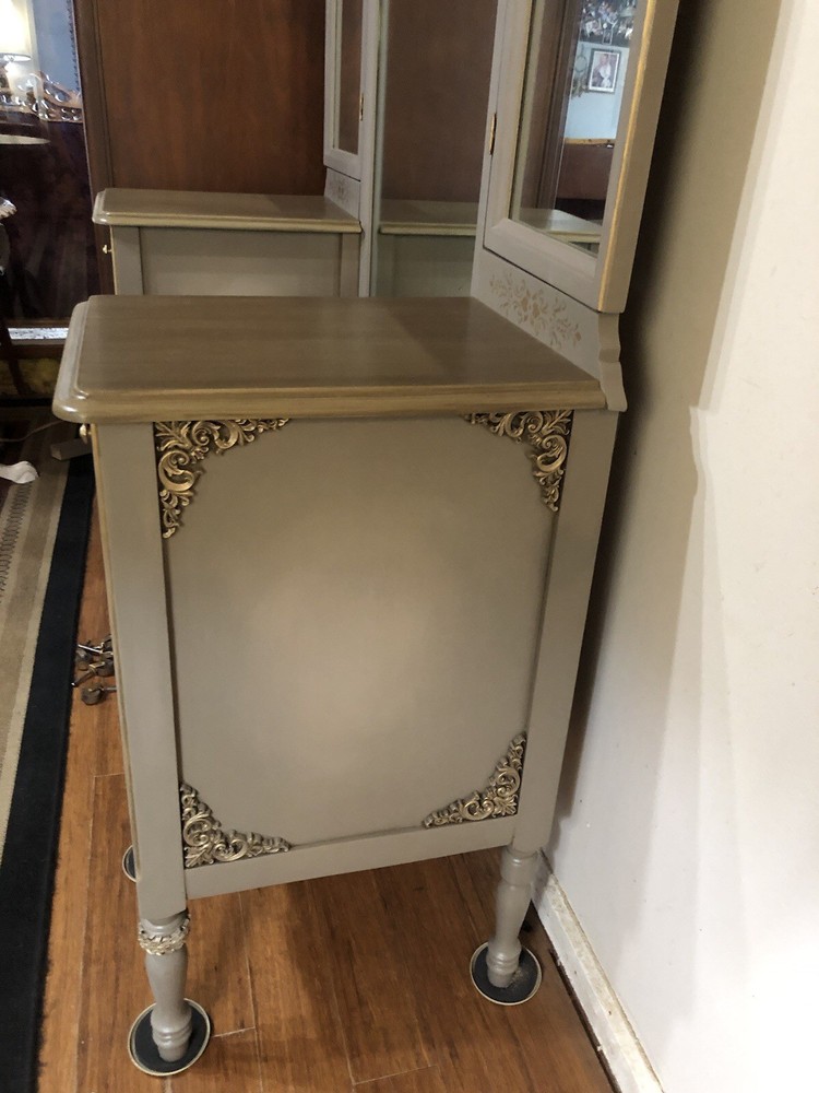 Antique Vanity 1920’s With Trifold Mirrors