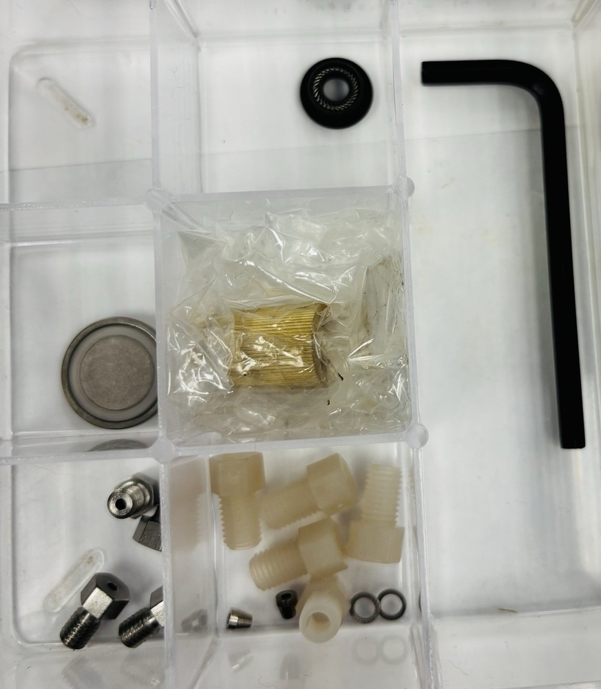 Beckman Analytical HPLC Pump Kit