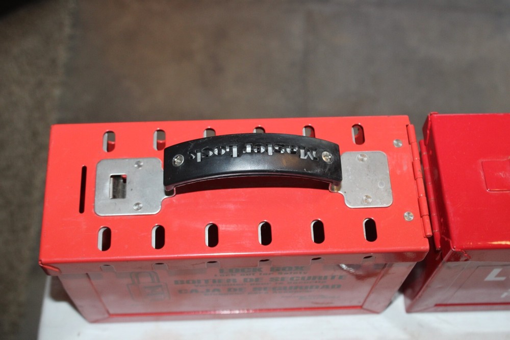 2 Master Lock Portable Group Lock Boxes 498A w/Tool