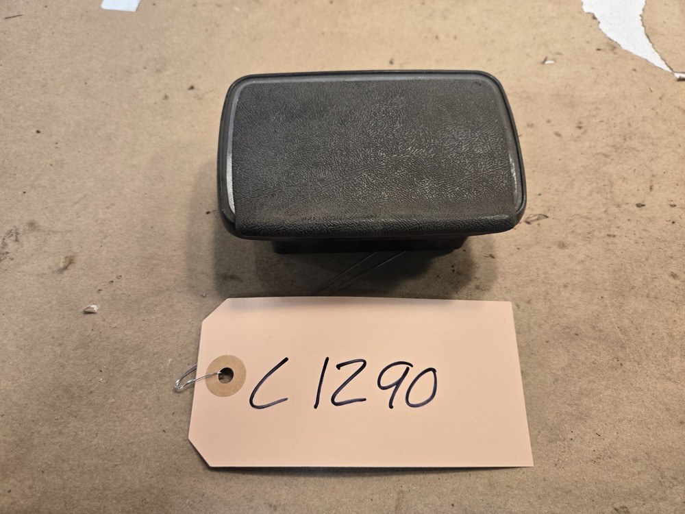 Triumph TR7 Ashtray YKC970