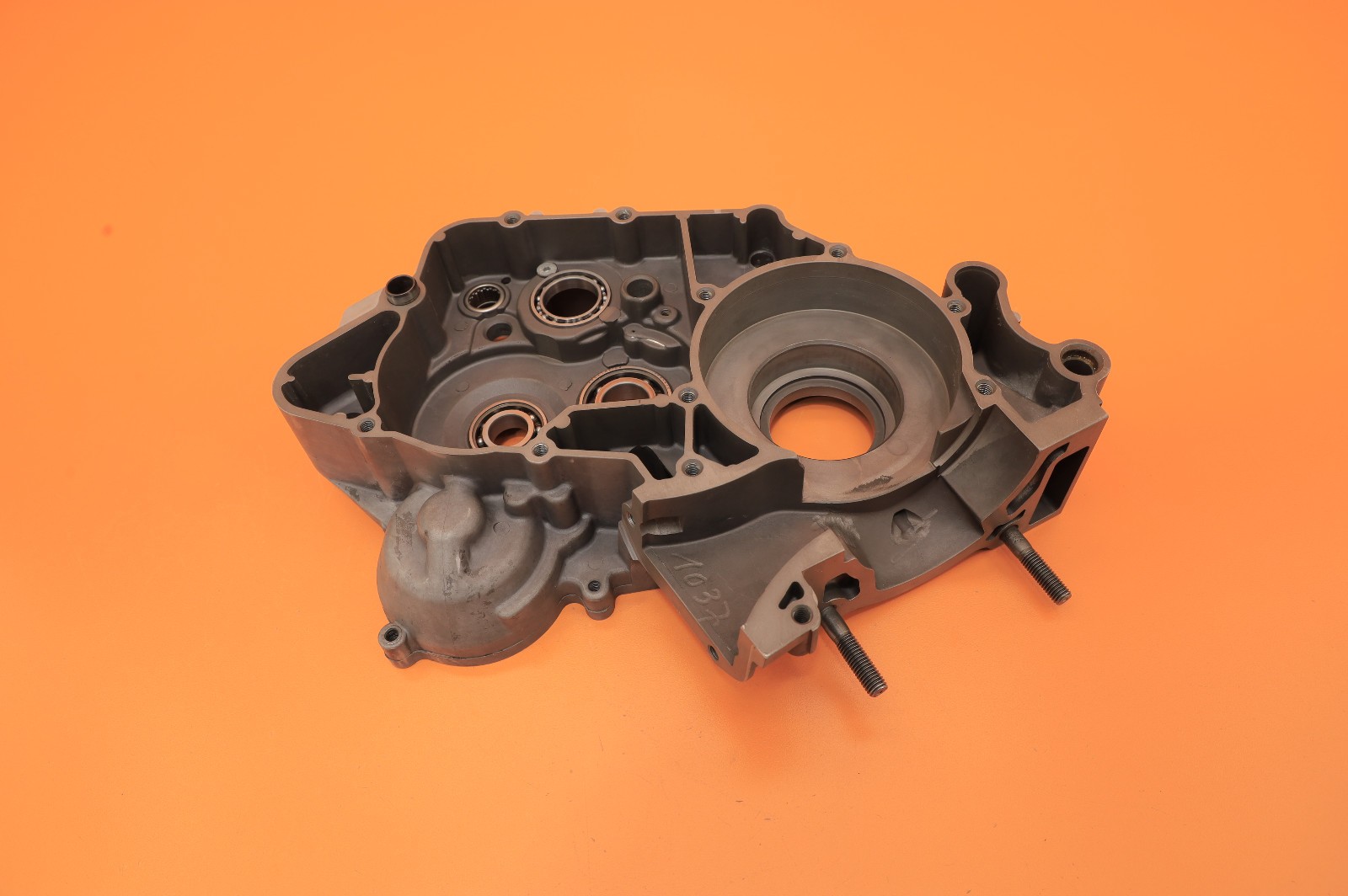 2003 98-05 KTM 200 EXC SX OEM Engine Crankcase Set Carter Block Half Bottom End