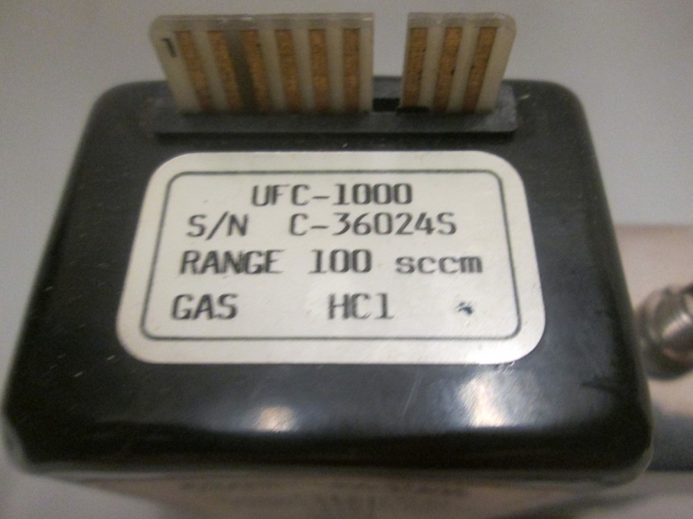 Unit UFC-1000, Mass Flow Controller MFC, HCL, 100 SCCM, Used