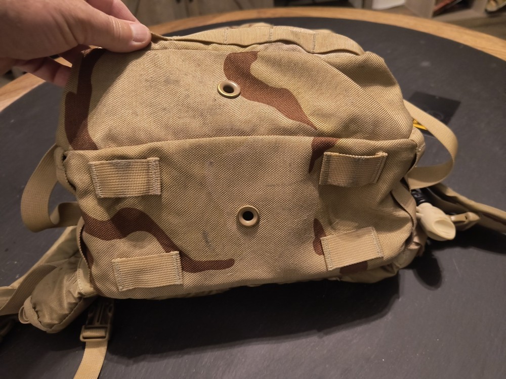 Camelbak HAWG 3.0L hydration backpack - DCU camo