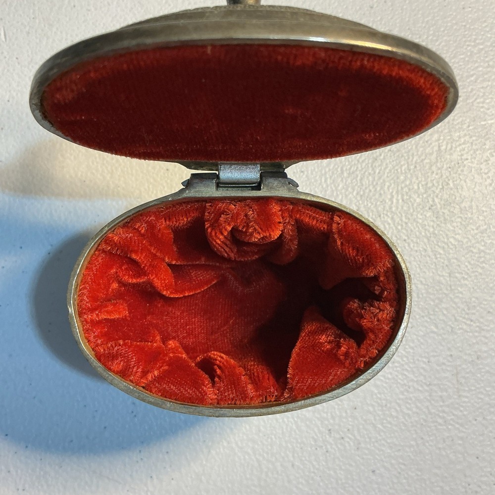 Vintage Silver Metal Ornate Jewelry Trinket Box Butterfly Swallow Floral Garland