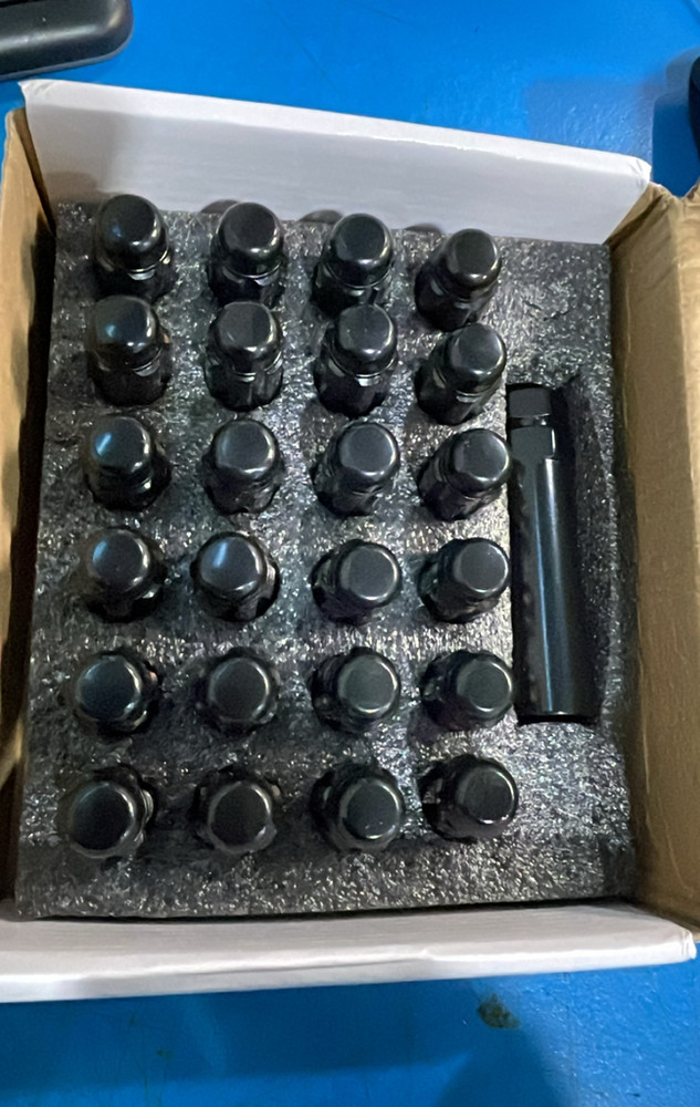 Wheel Nut Set