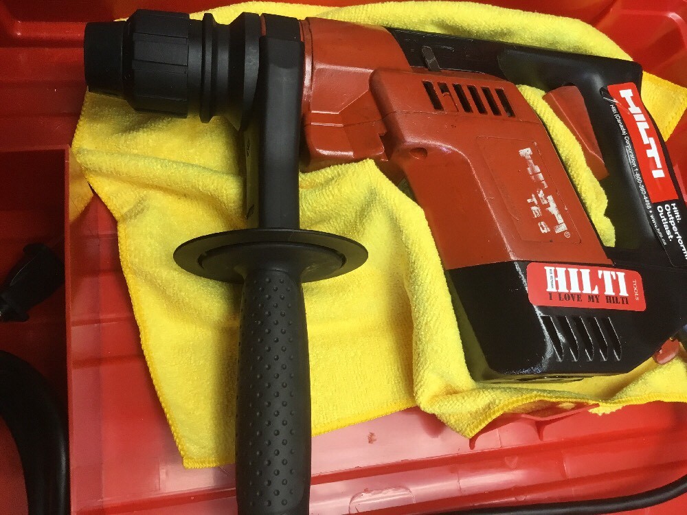 HILTI TE 5 HAMMER DRILL, FREE SID 2-A, REINFORCED HANDLE, BITS, FAST SHIP