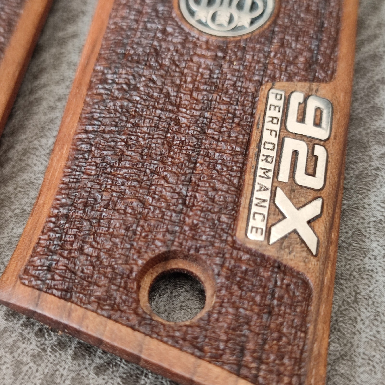 Beretta 92X Performance Turkish Walnut Wood Gun Grips NEW SET Nice Metal Logo