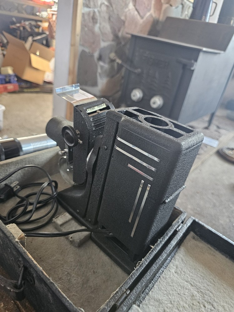 Vintage SVE Tri‑Purpose Projector Model AAA Tested Original Case