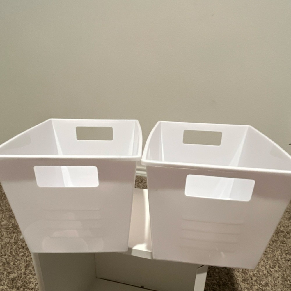 White Plastic Stackable Storage Baskets with Handles, Rectangular, 5-Piece Set