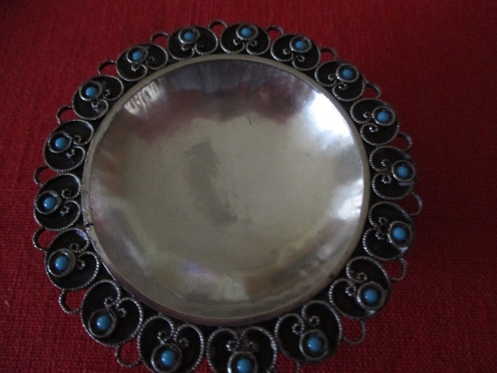 800 Silver Trinket Bowl, 17 Turquoise Stone Settings