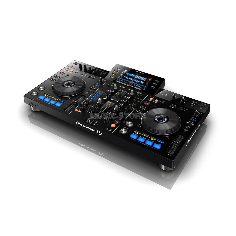 Pioneer XDJ-RX Digital DJ Controller with bag