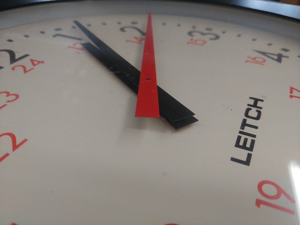 Leitech DAC-5012 Analog Time Code Studio Clock