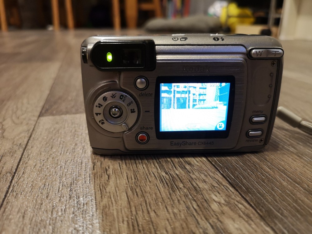 Kodak Digital Camera EasyShare CX6445 Silver With Memory Card Tested Working