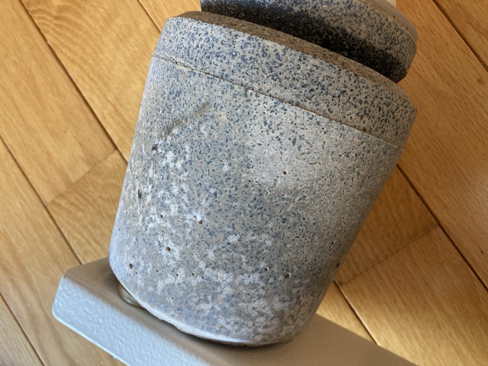 Schnitzer Model OH Hand Grain Mill--millstone & durable metal frame--GERMANY