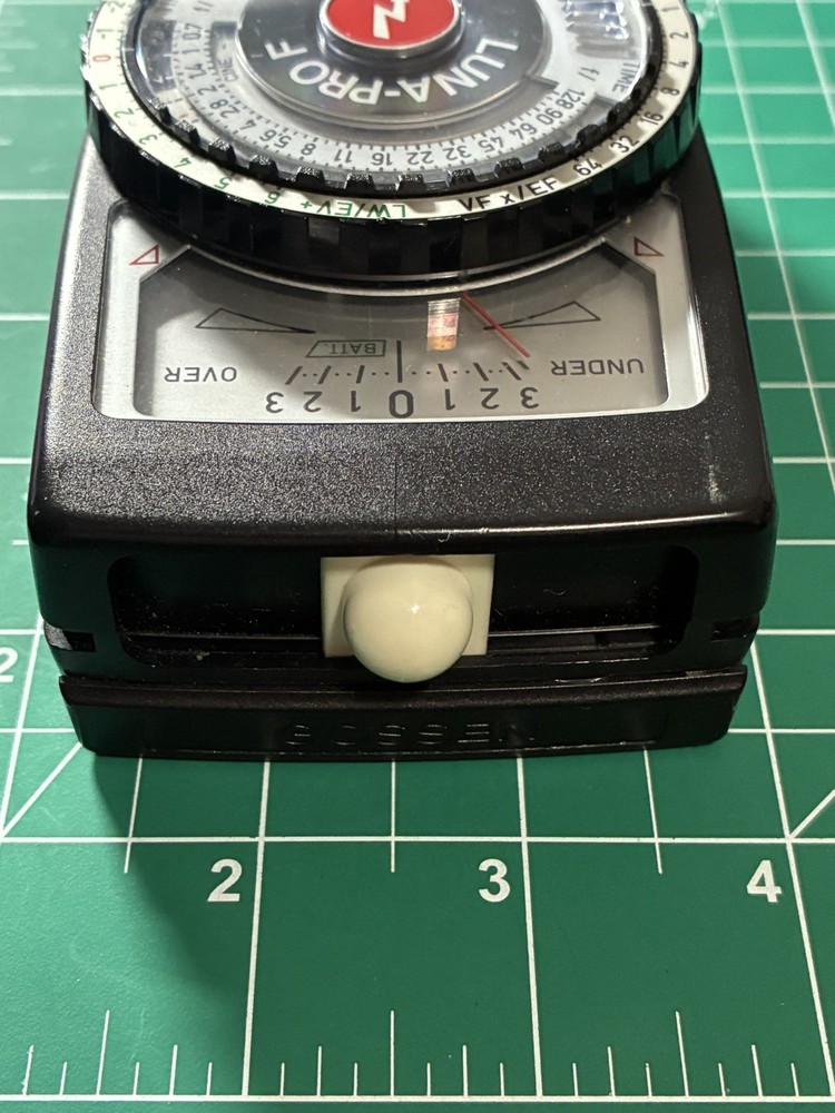 Gossen Luna-Pro F Light Meter