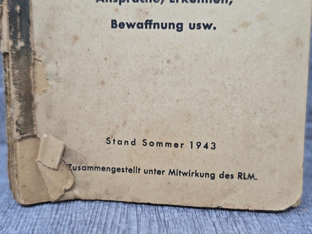 WW2 German Aircraft Identification Manual - Missing Cover 1943