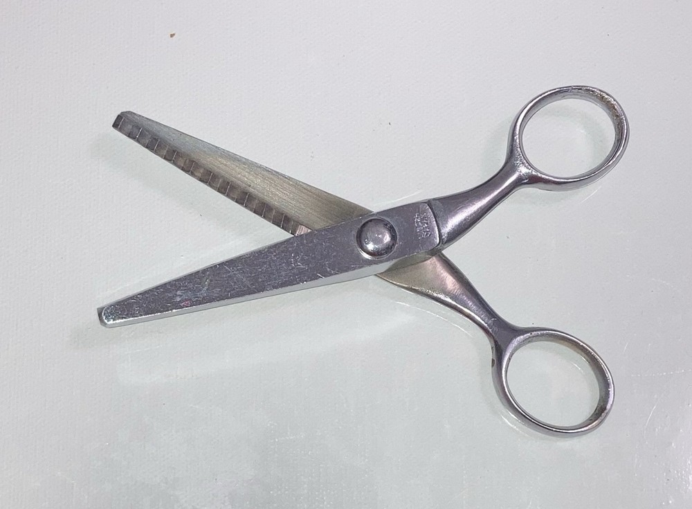 Lindar Pinking Shears Fully Chromed Well Cutting Scissors & Box Japan