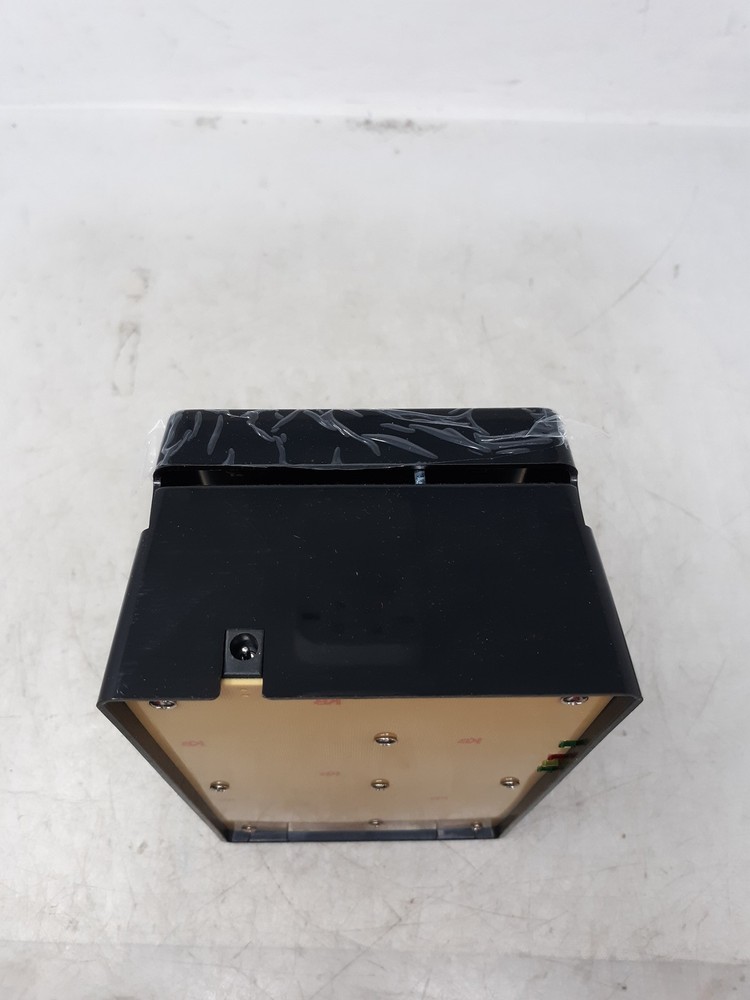 AlkaCharger Alkaline Multi-Battery Charger - No Power Cable