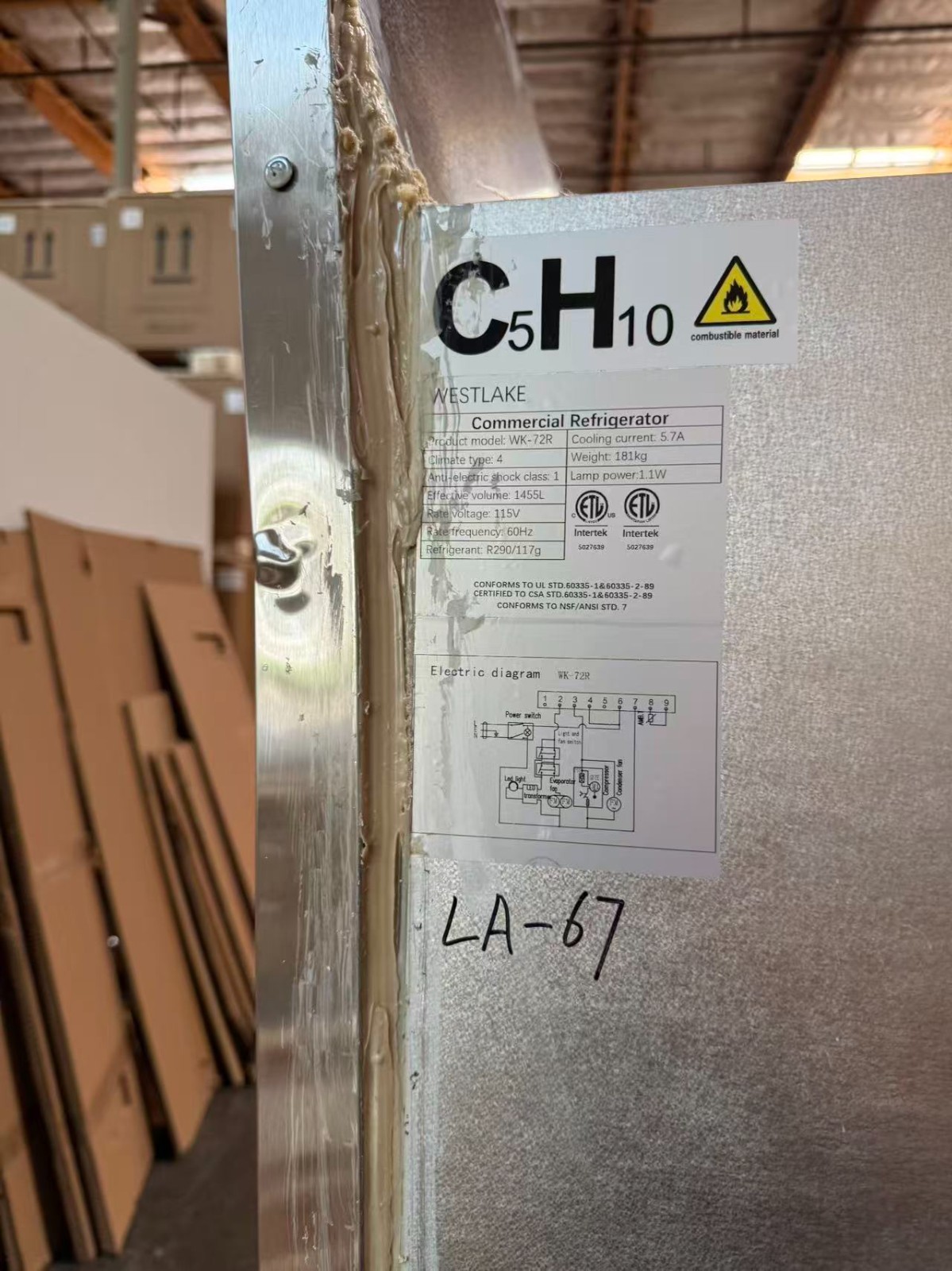 72" W 3-Door Commercial Reach-In Refrigerator, Stainless Steel, 54 Cu.ft – Dents