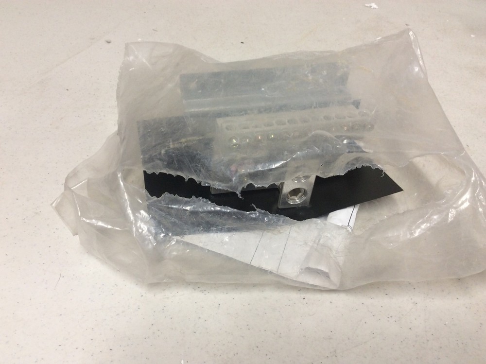 DEH40290 General Electric Extruded Grounds Kit