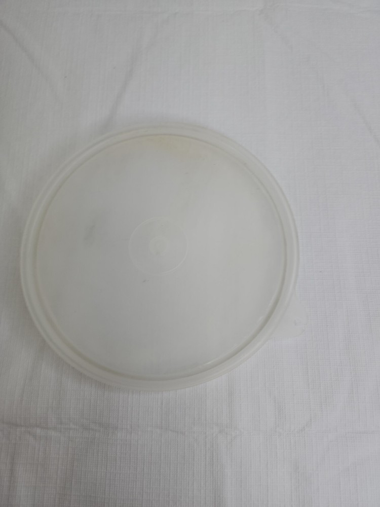 Tupperware replacement round lid seal #238-41 clear tab B