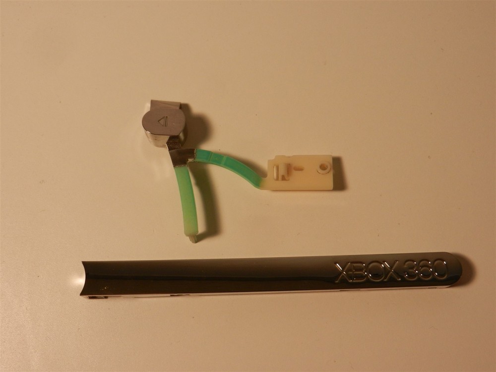 Microsoft Xbox 360 Silver OEM Replacement Eject Button & Bezel For Disc Tray