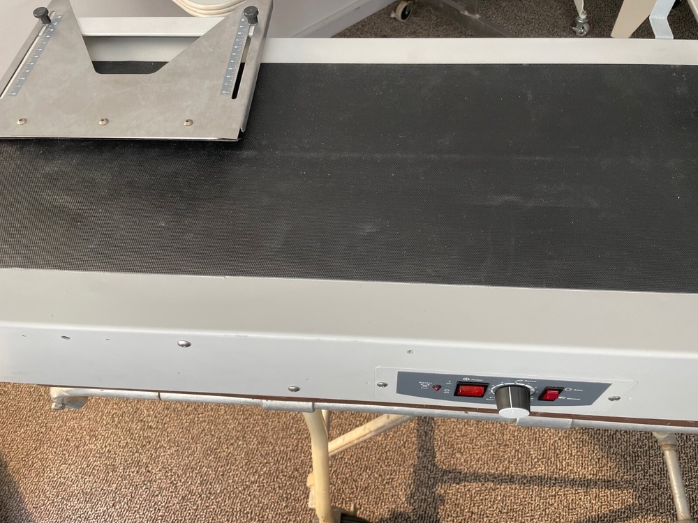 Pitney Bowes Table Top Collection Conveyor