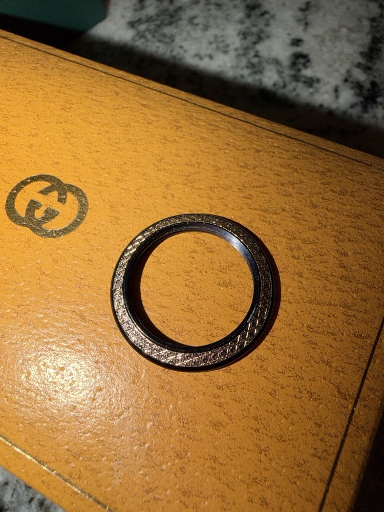 Gucci Black Diamond Cut Bezel