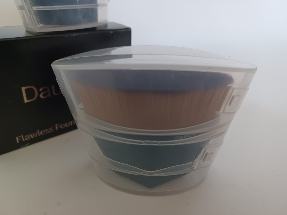2- Daubigny Flawless Foundation Brush