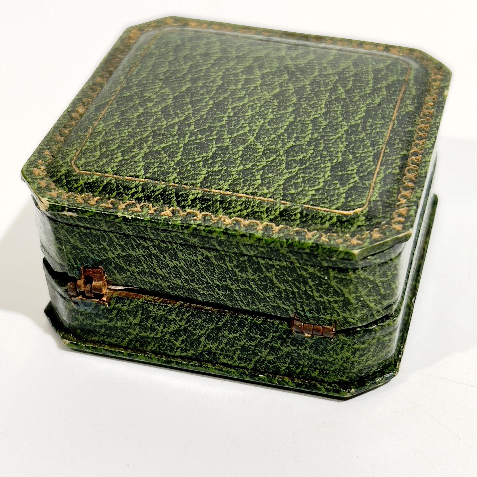 Antique Jewelry Case for Ring or Buckles Green Color Jewel Collection