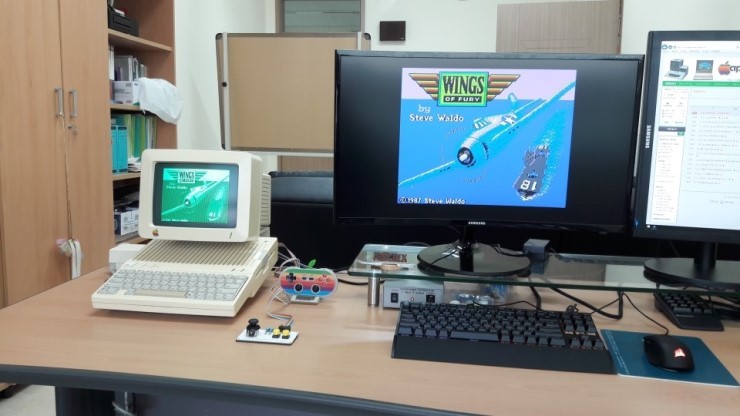 Joystick for APPLE II(//e, //c and //GS compatible)