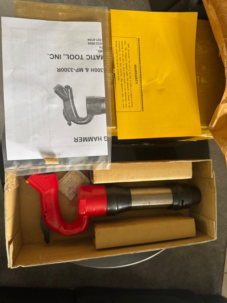 Pneumatic Chipping Hammer