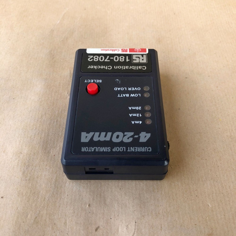 RS 180-7082 CALIBRATION CHECKER AND CURRENT LOOP SIMULATOR