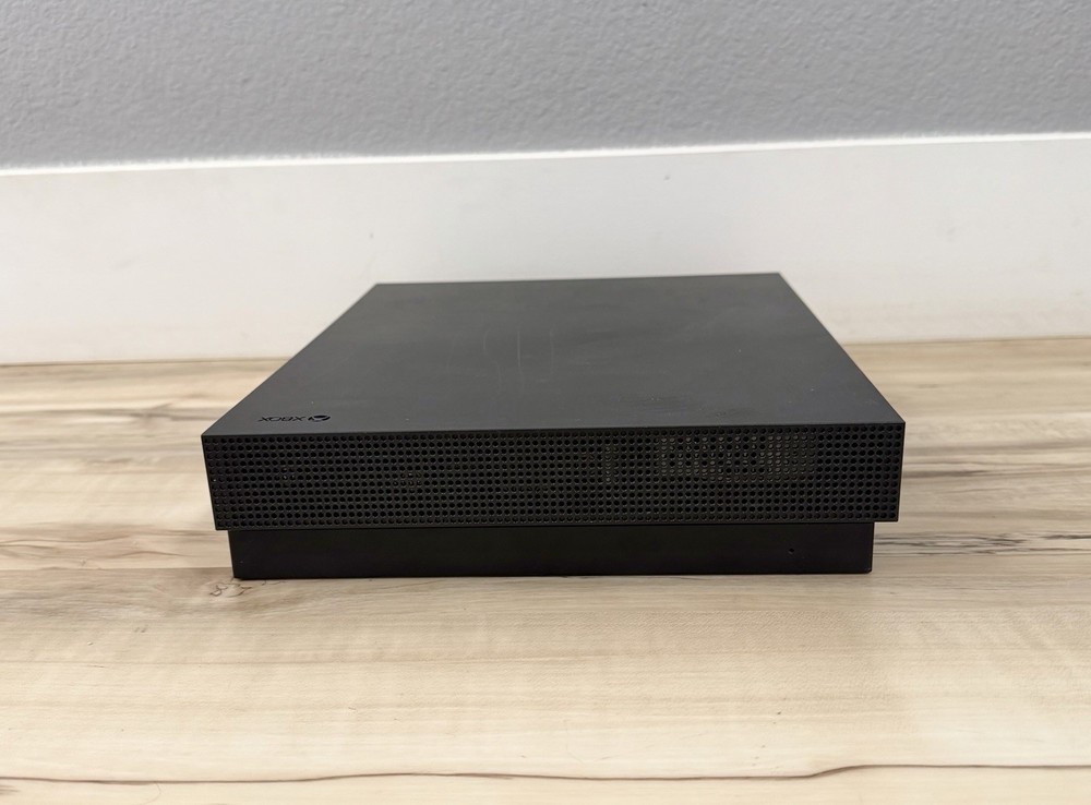 Microsoft Xbox One X (1787) 1TB - Game Console Bundle w/ 5 Games - Tested