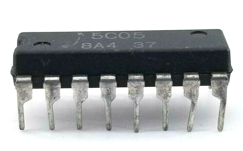 16-Pin DIP IC (Integrated Circuit) Socket Adapter, Through Hole