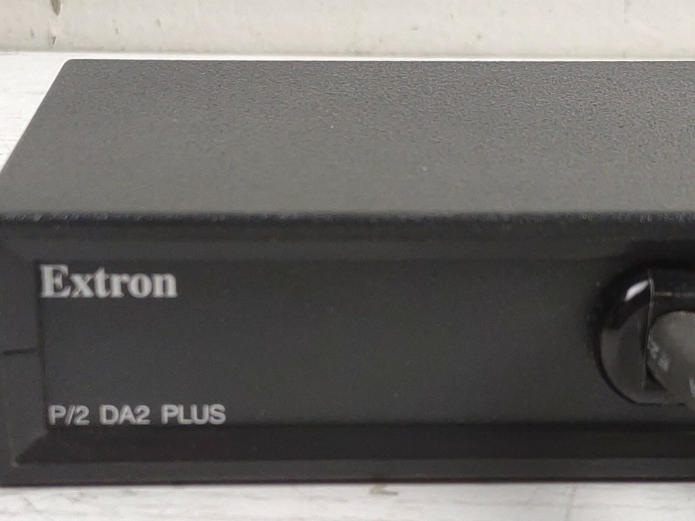 Extron P/2 DA2 Plus Dual Output VGA/DVI Distribution Amplifier Splitter