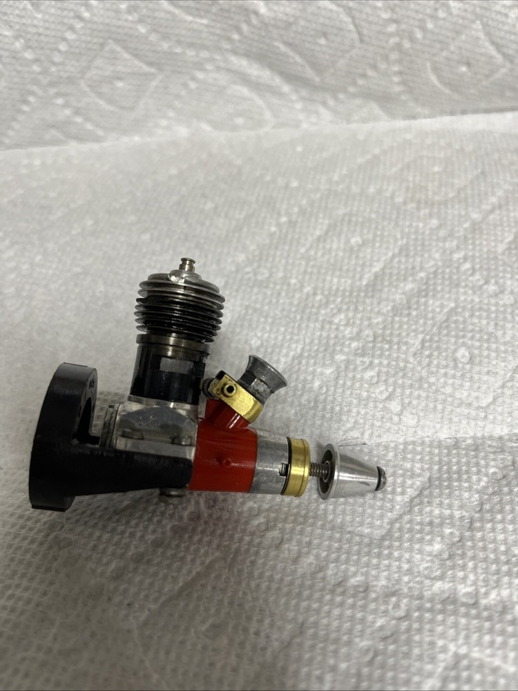 COX .051 Tee Dee model airplane engine