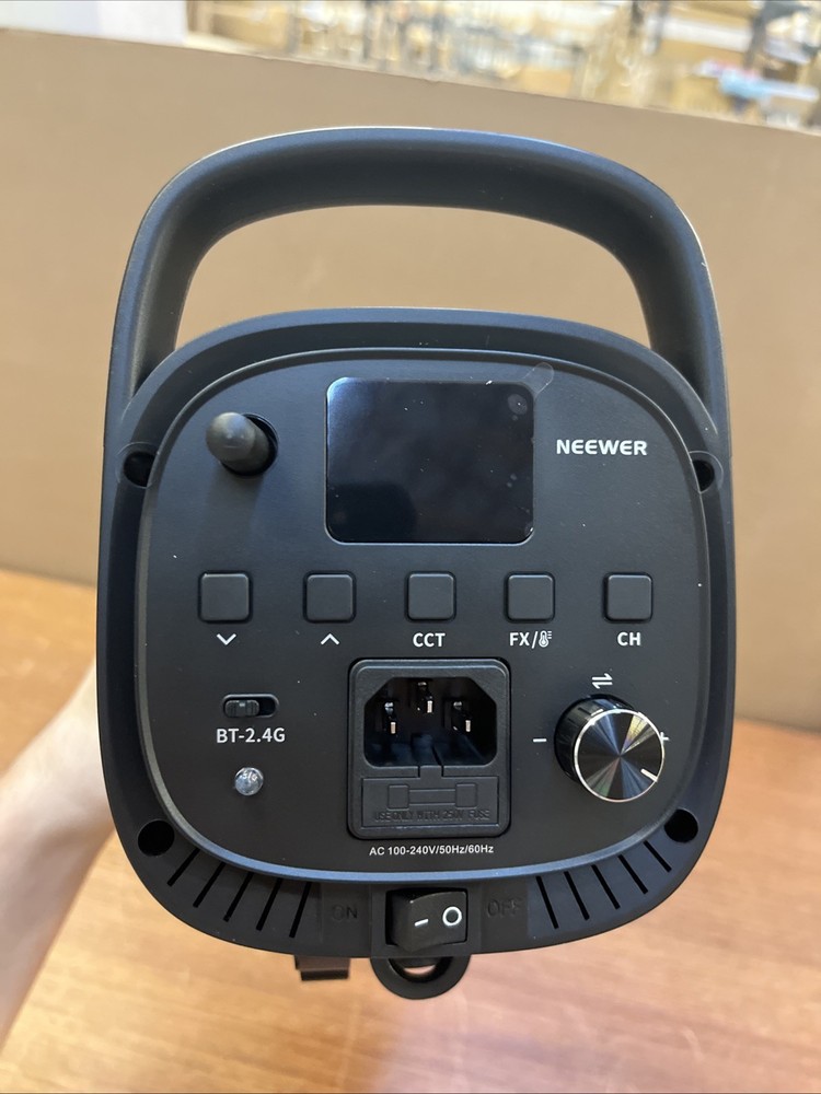 NEEWER CB60B LED VIDEO LIGHT