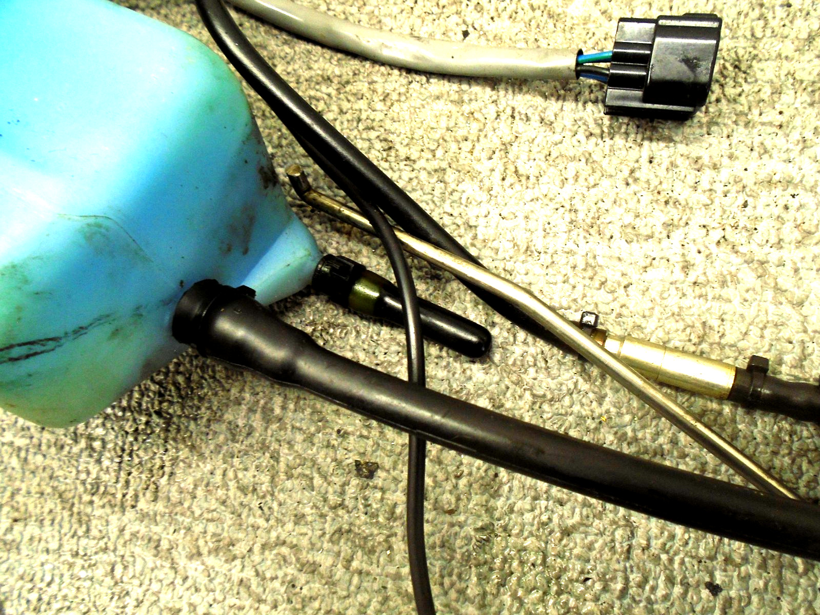 Oil Injection Pump Assy w Tank Assy 67H-13200-00-00 Yamaha 150hp-200hp Outboard