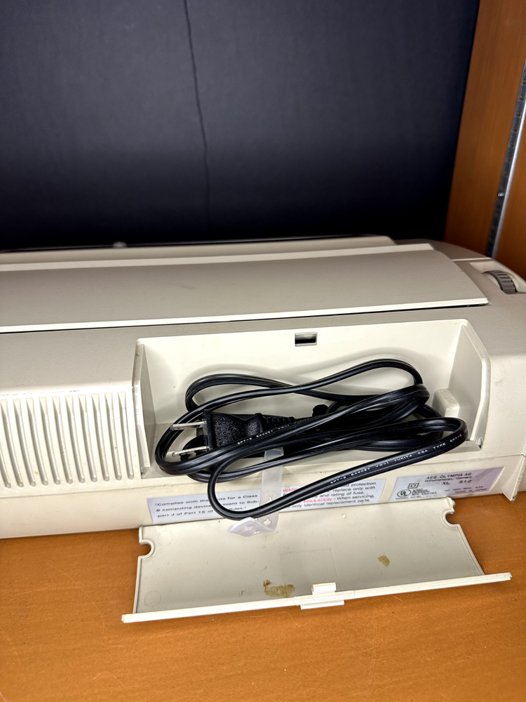 Typewriter Olympia AEG Model XL512 - READ DESCRIPTION