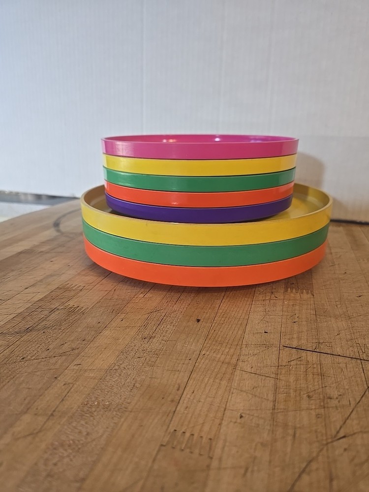 Vintage Heller Massimo Vignelli 8  Piece Rainbow Dining Set MCM Plastic EUC