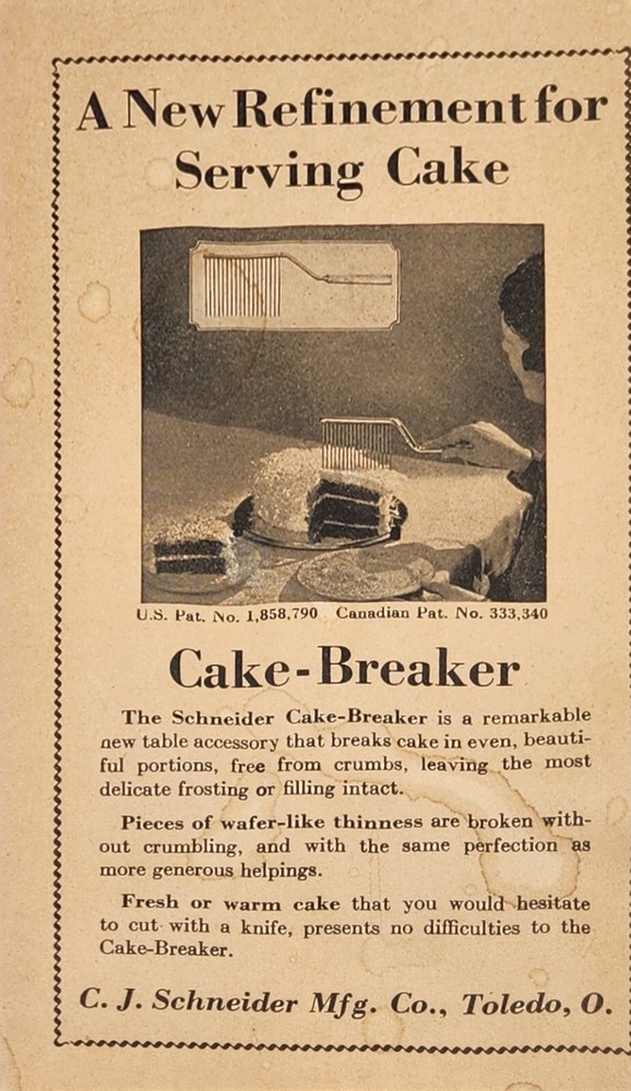 MCM Red Bakelite / Cake Comb / Cake Cutter