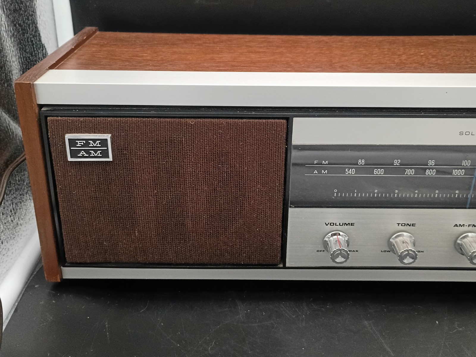 Vintage Sony 8F-56W AM FM 9 Transistor Table Radio Wood Cabinet Japan Working